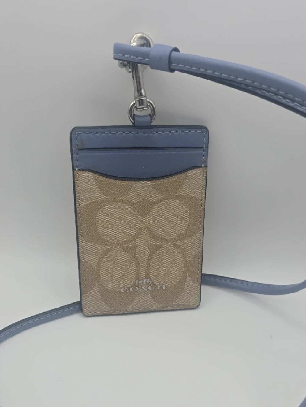 Coach Beige Signature Mono ID/Card Holder Lanyard Light Blue Trim/Strap (EUC)💙